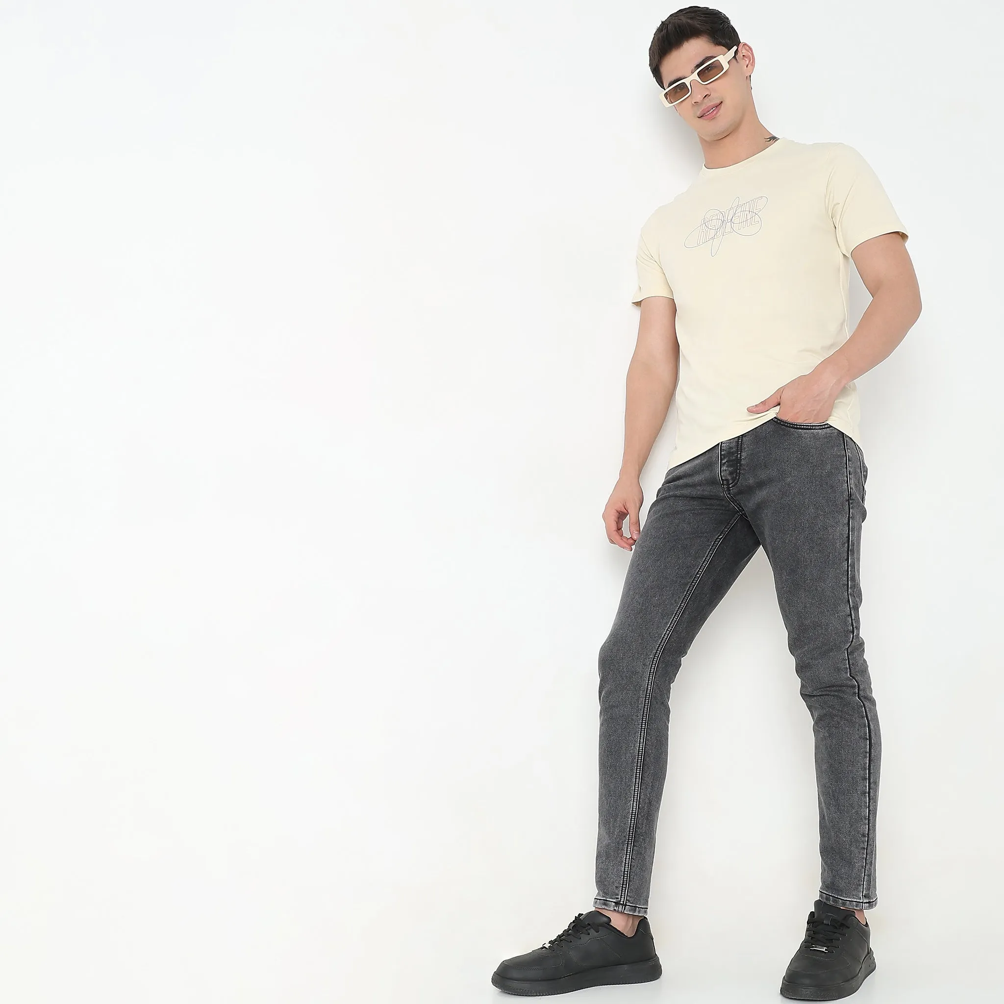 Comfort Fit Jeans