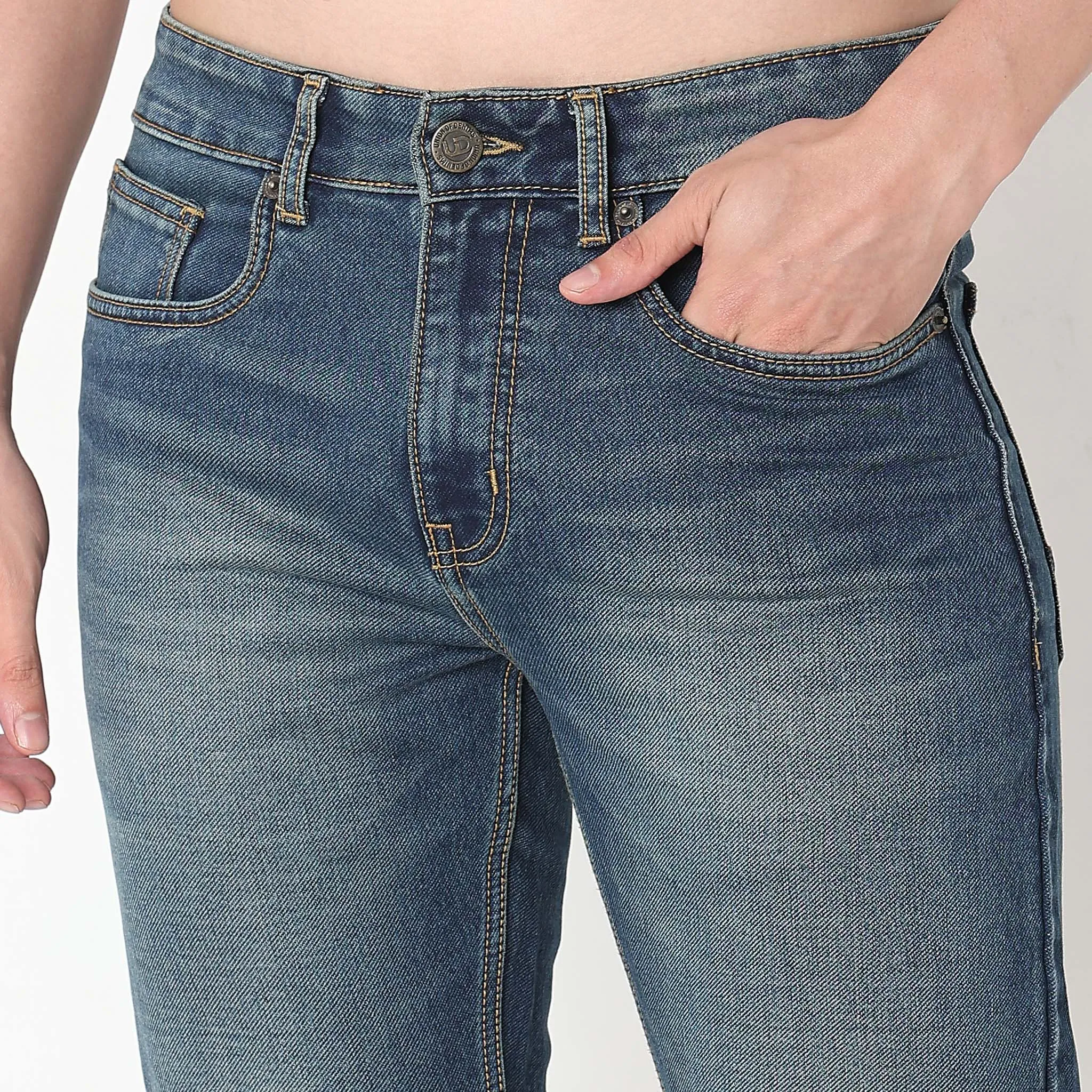 Comfort Fit Jeans