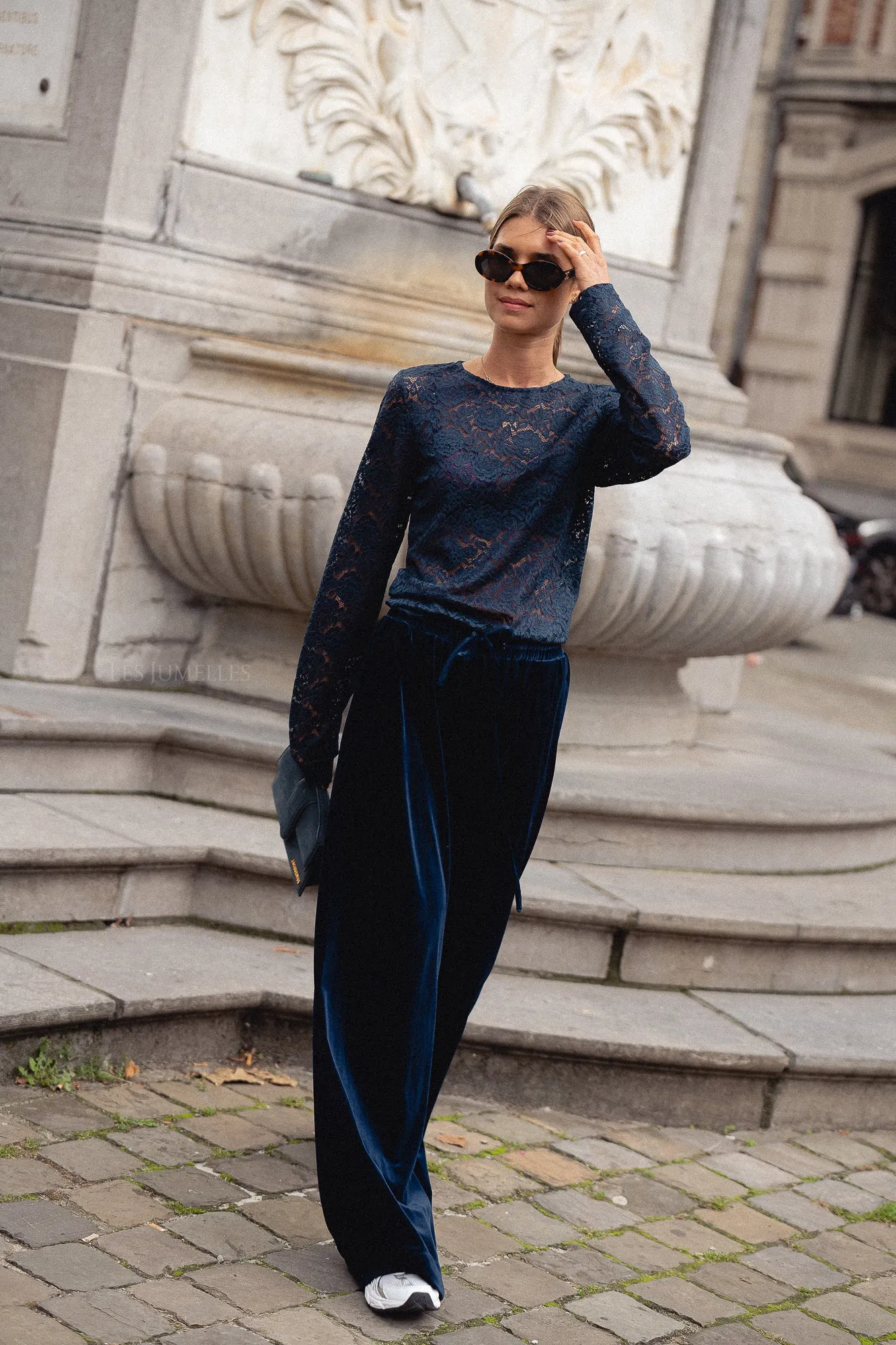 Veda velvet trousers navy